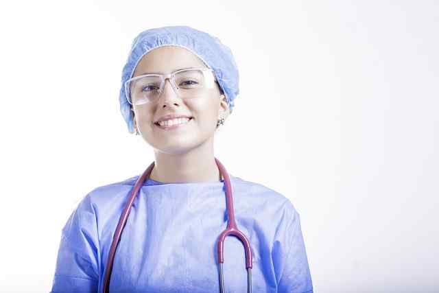 nurse smile in scrub suit